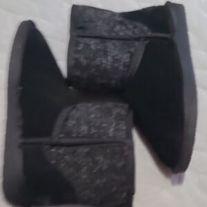 Minnetonka Black Ankle Boots